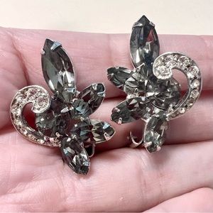Weiss Smoky and Clear Color Rhinestone Clip On Earrings -Signed Vintage Mint